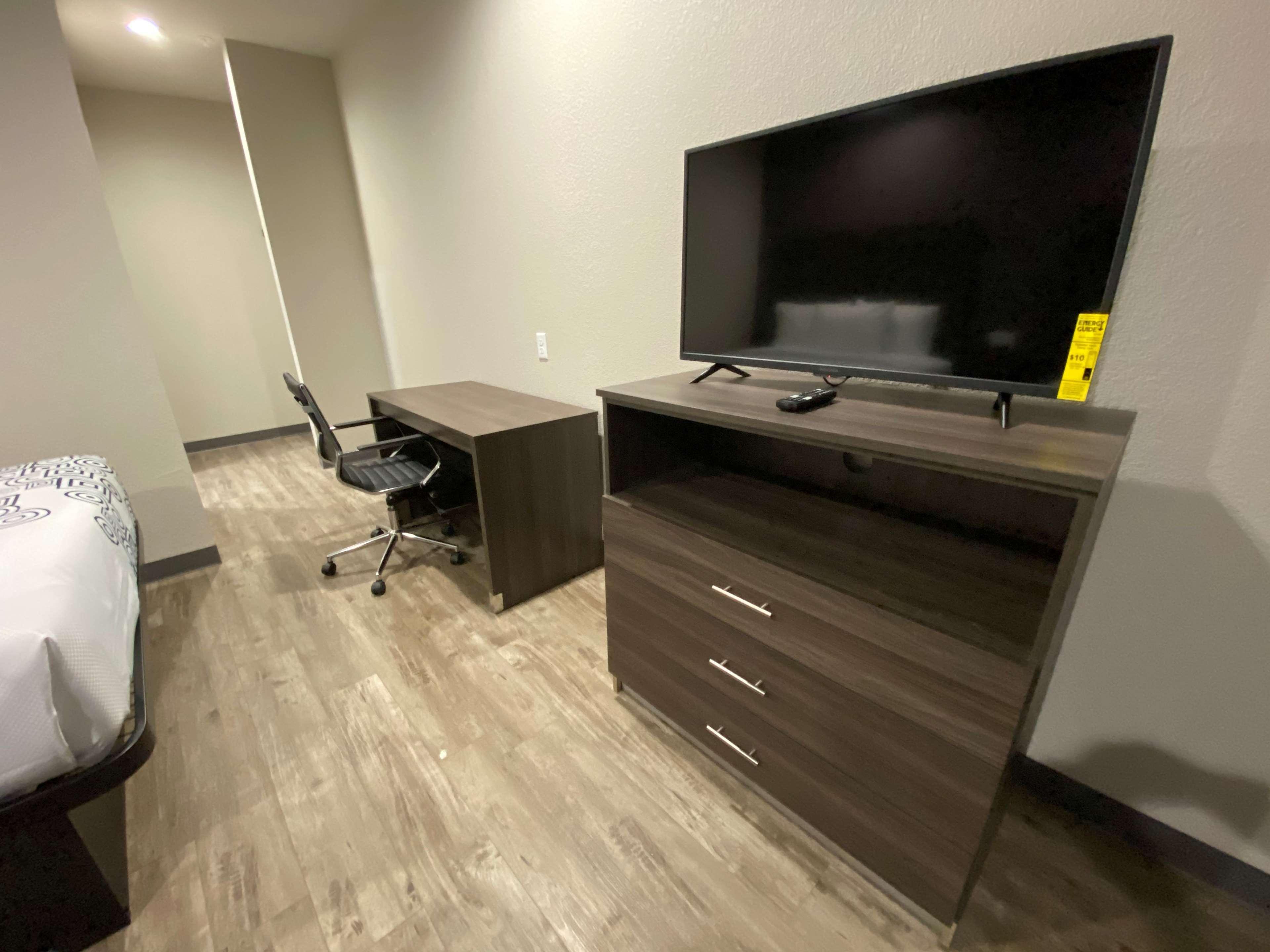 Surestay Plus Hotel By Best Western Ada Bagian luar foto
