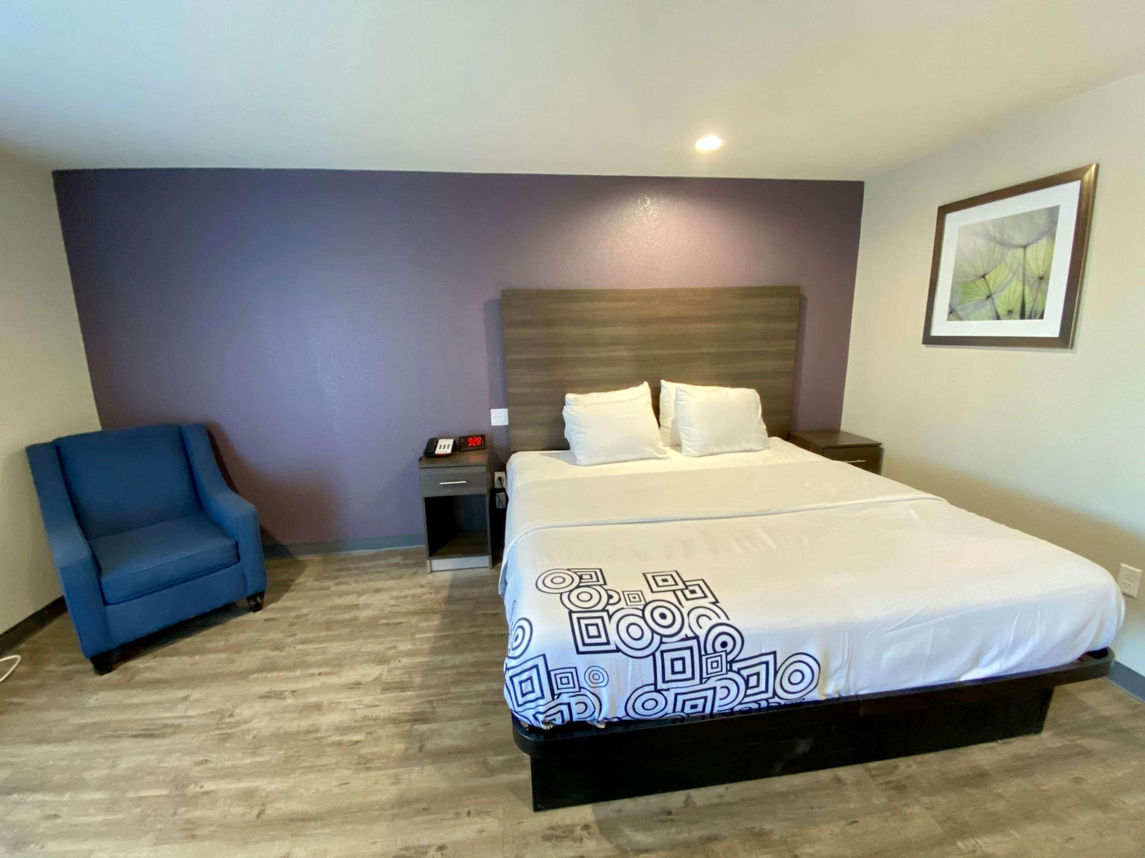 Surestay Plus Hotel By Best Western Ada Bagian luar foto
